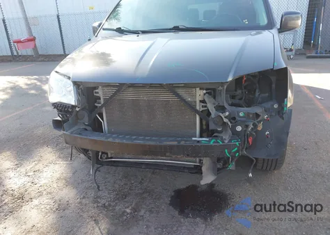 2016 Chrysler Town & Country Touring из США, поврежденный, VIN 2C4RC1BGXGR142435